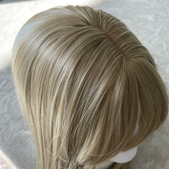 NWT wheat blonde topper light HAND TIED center part with bangs 16-17” new silk